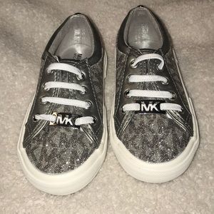 ‼️1 LEFT‼️ Michael Michael Kors kids tennis shoes
